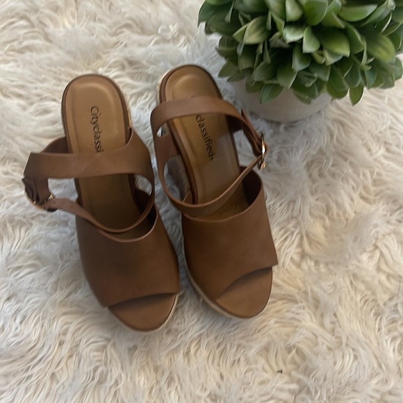 Tan Wedge Heels with Embroidery by Charlotte Russe. Like new condition. - Picture 4 of 8